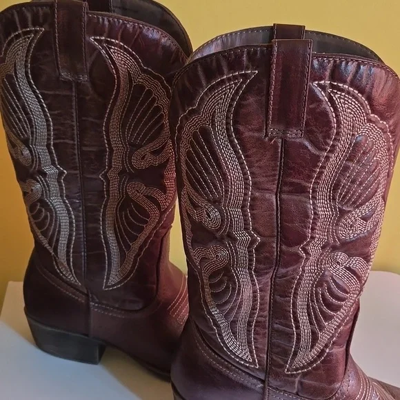 Coconuts by Matisse - Picture 2 of 8